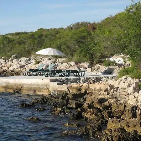 Private Island Scitna - House Luel